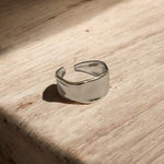 Load image into Gallery viewer, Adjustable silver hammered ring
