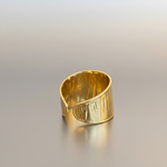 Load image into Gallery viewer, Adjustable, stainless steel, wood texture ring in gold

