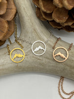 Load image into Gallery viewer, Circular Mountain Necklace (3 Colors Available)
