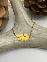 Load image into Gallery viewer, Little Leaf Necklace (3 Colors Available)

